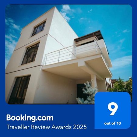 Casa Selly Hotel Тулча Екстериор снимка