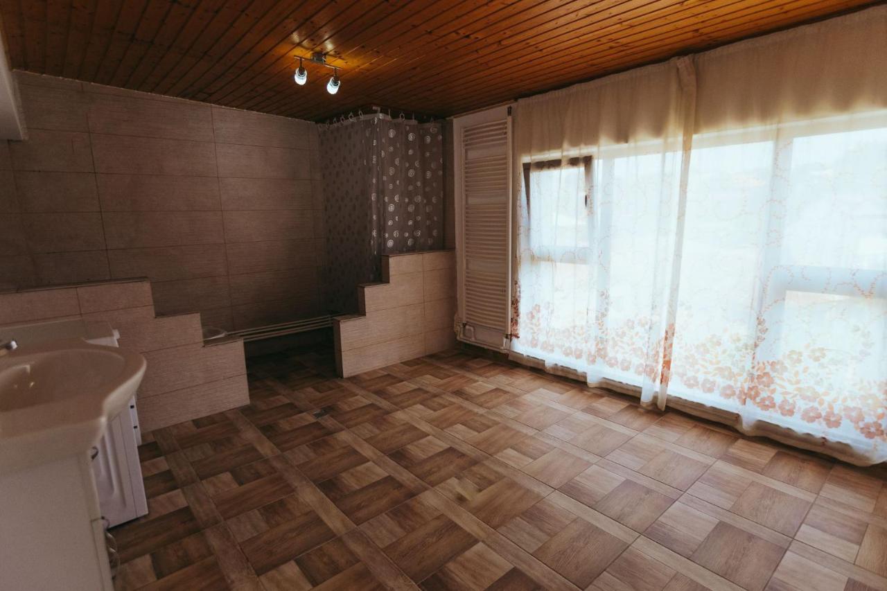 Casa Selly Hotel Тулча Екстериор снимка