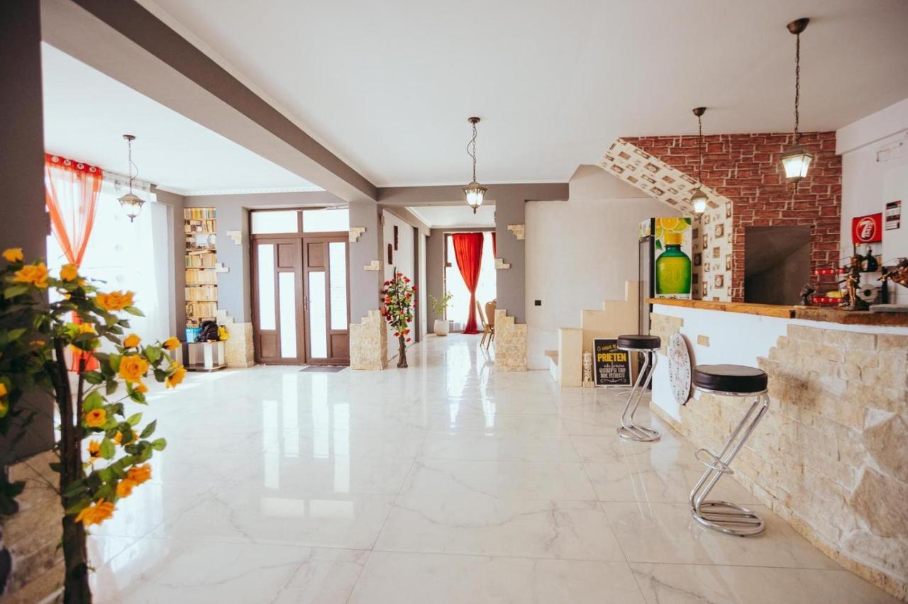 Casa Selly Hotel Тулча Екстериор снимка