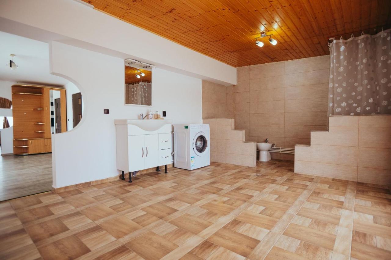 Casa Selly Hotel Тулча Екстериор снимка