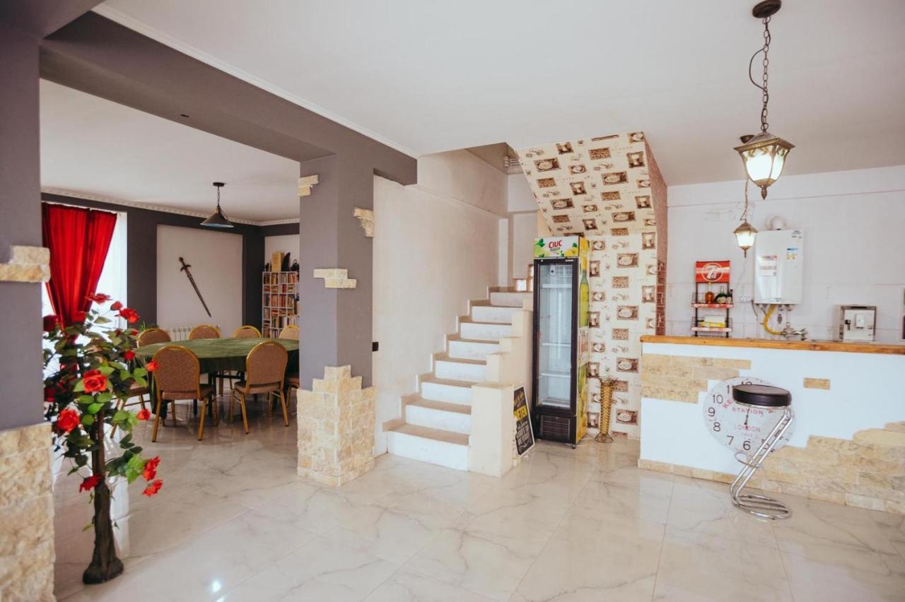 Casa Selly Hotel Тулча Екстериор снимка